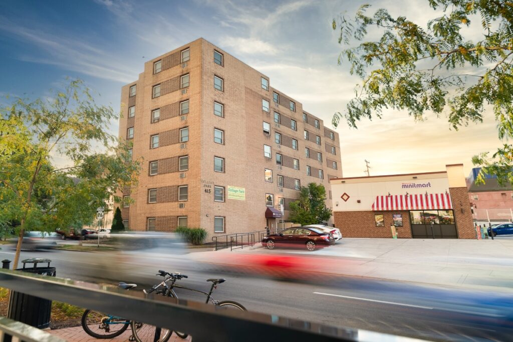 415 West College Ave, State CollegeCollege Park Apartments